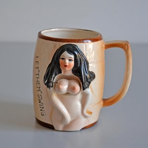 Vintage naughty mug naked woman 70s &quot;let them swing&quot;
