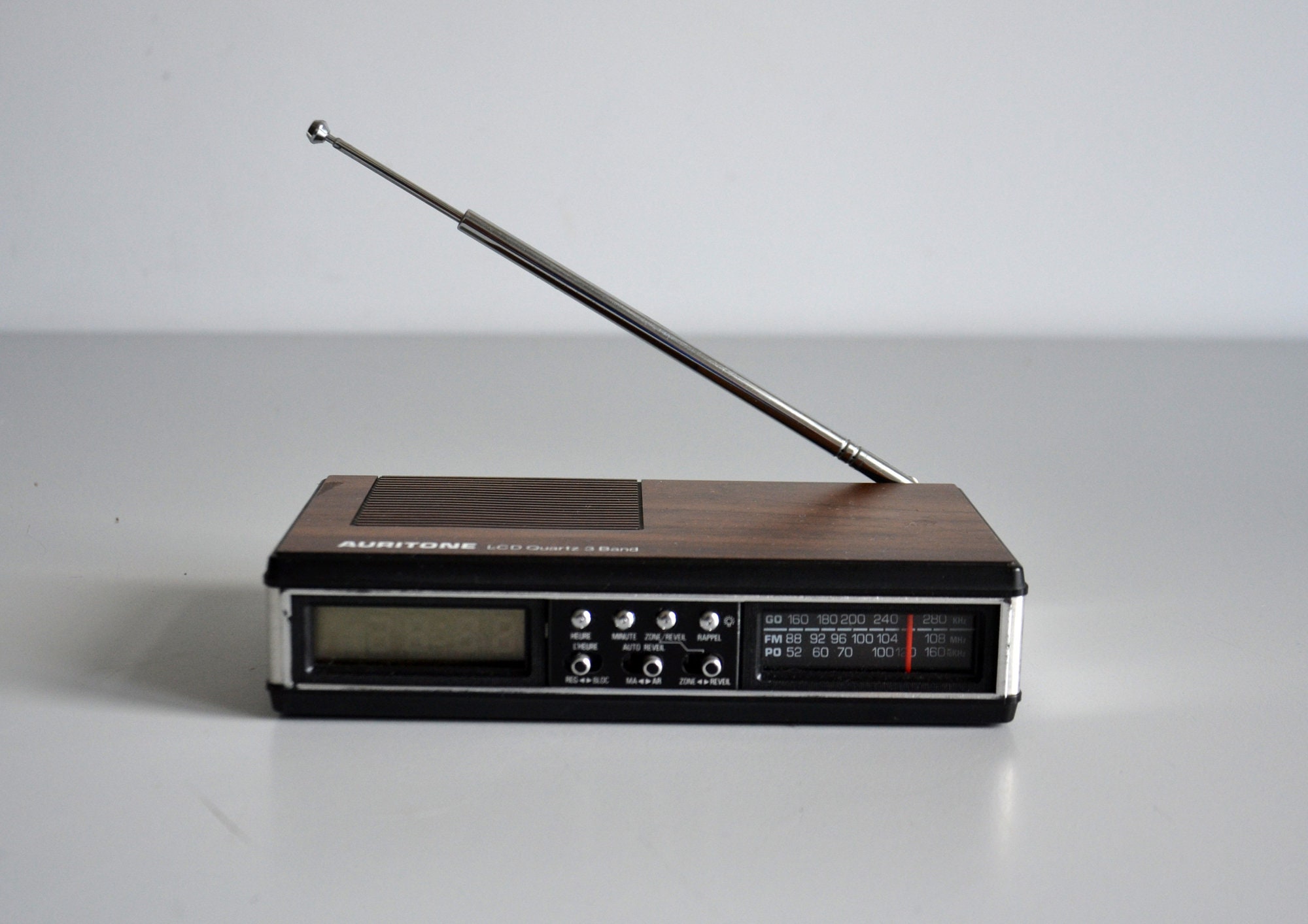  Vintage Sony 4 Band Radio Am Fm Tv Modelo meteorológico: Icf-34  : Electrónica