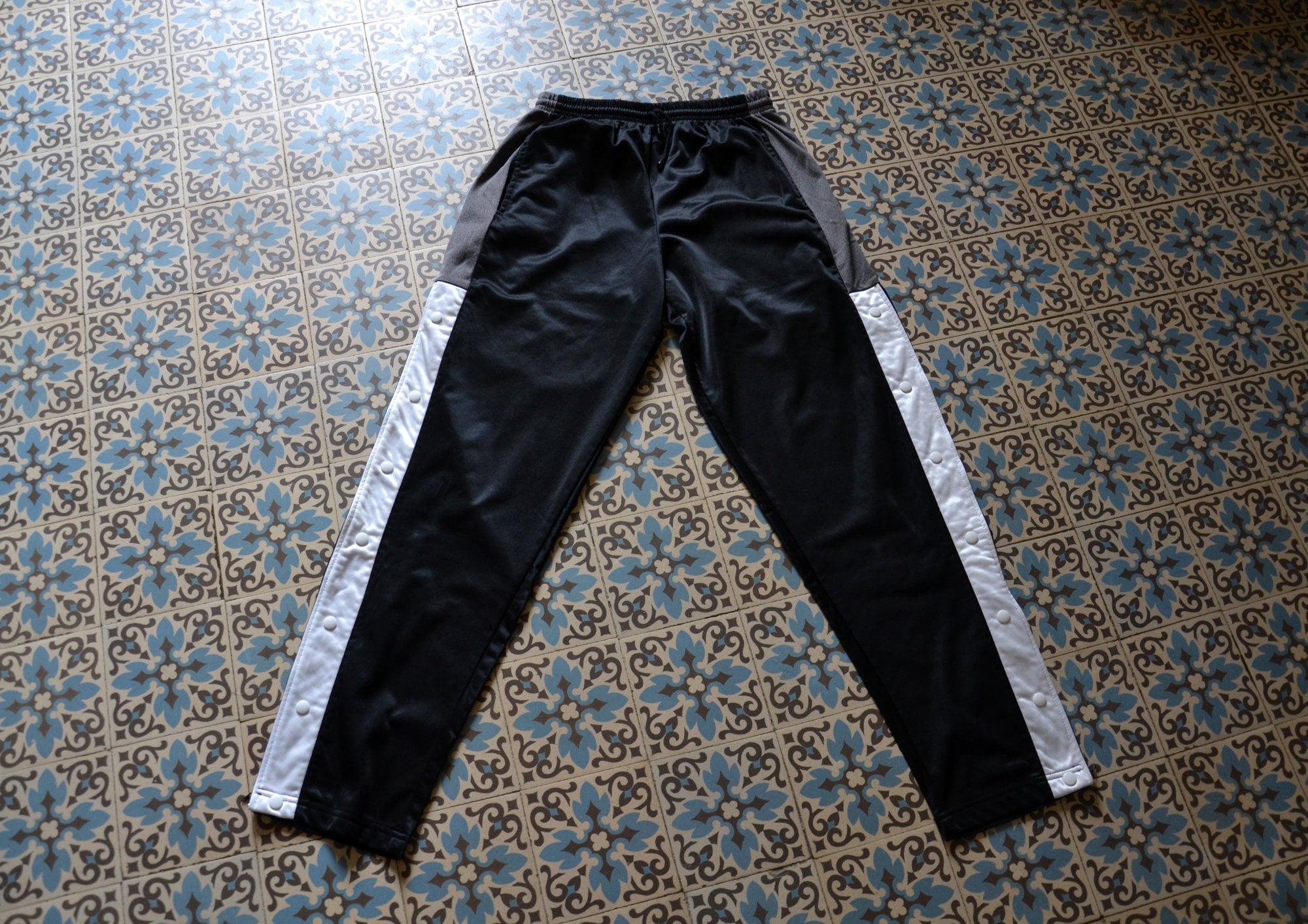 Vintage Press Stud Track Pants Basket 