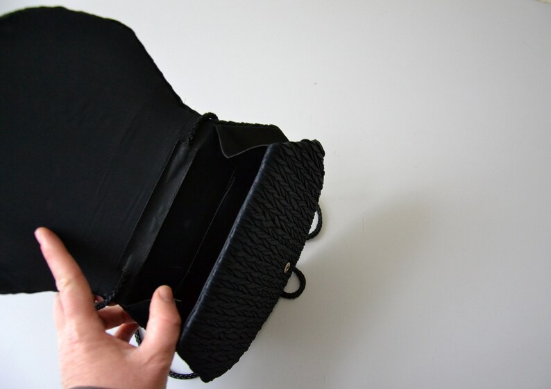 Vintage black satin Handbag shoulder bag 80s