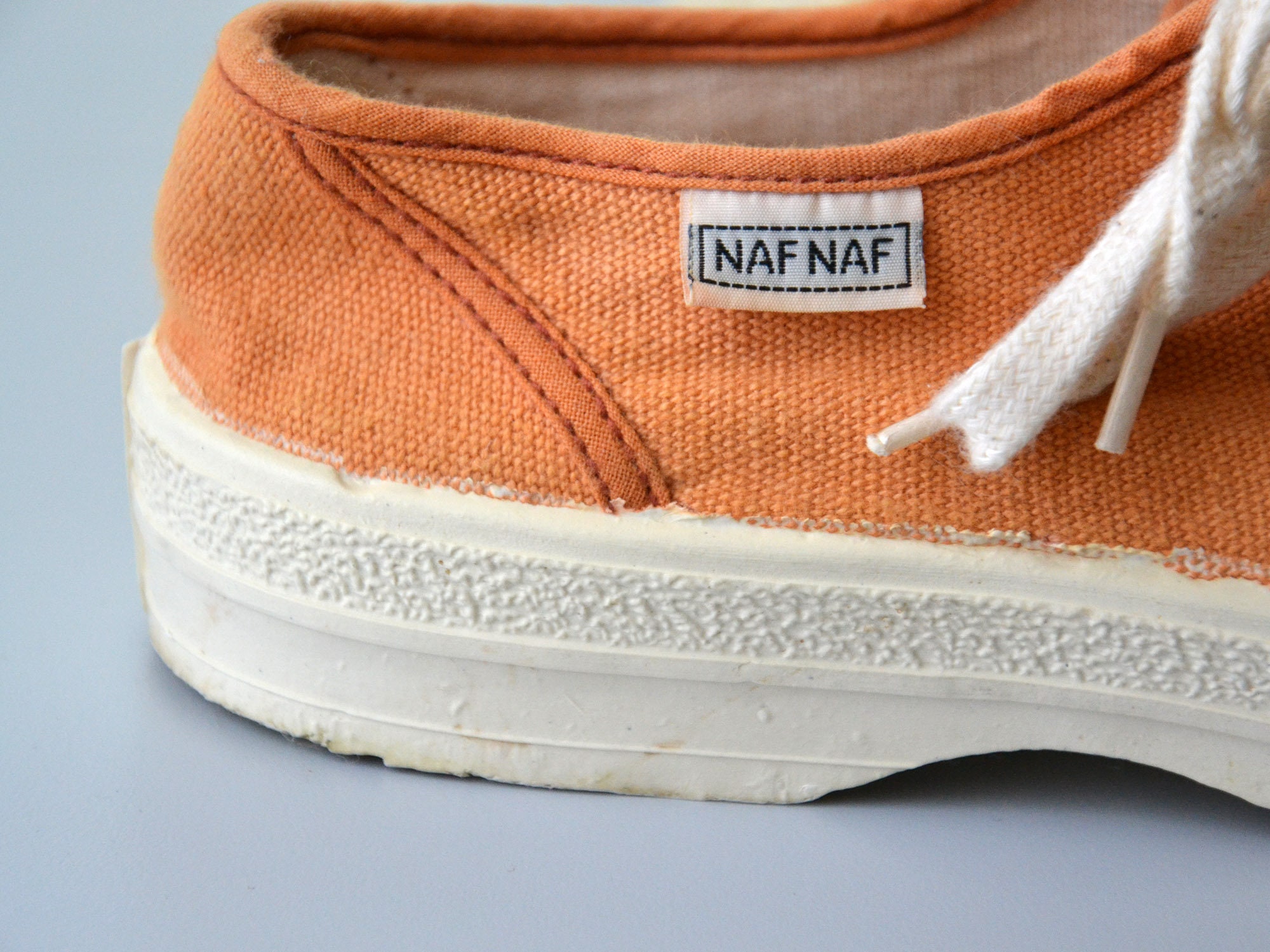 womens vintage canvas sneakers