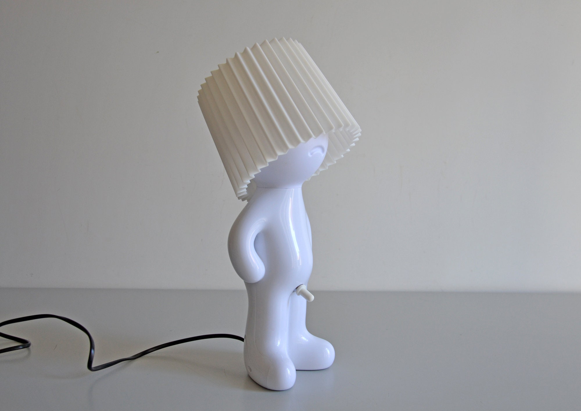 フロアスタンド TABLE LAMP SHY MAN SHOW(Propaganda) PROPAGANDA