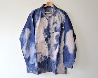 Vintage French work jacket size XL, discolored and stained Tie and Dye indigo color, unique collection "l'effet" by Ephemere Intemporel