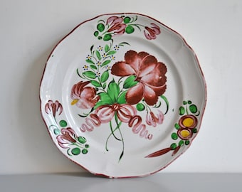 Antique flat plate with floral decoration, French earthenware, shabby chic table, 31cm