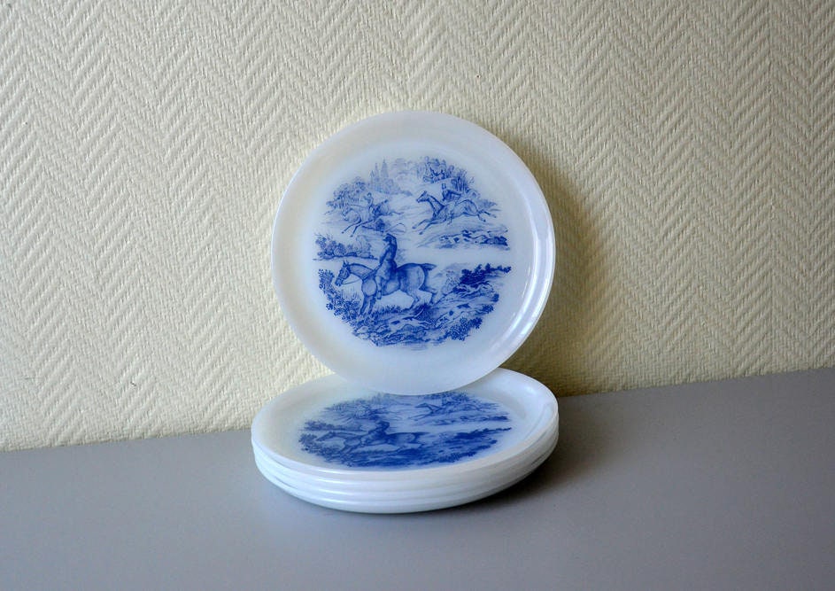 Lot de 5 Assiettes Vintage en Arcopal/Décor Chasse à Courre Cheval Bleu