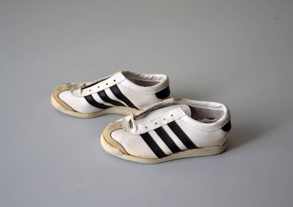 Adidas shop sneakers 198s