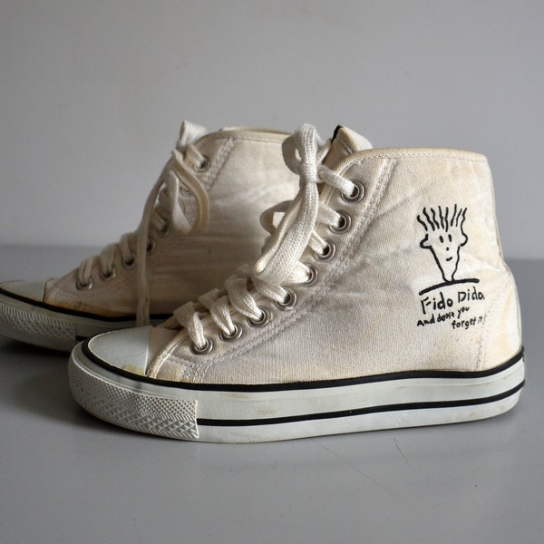 Rare vintage sneakers FIDO DIDO 80s, seven up iconic character