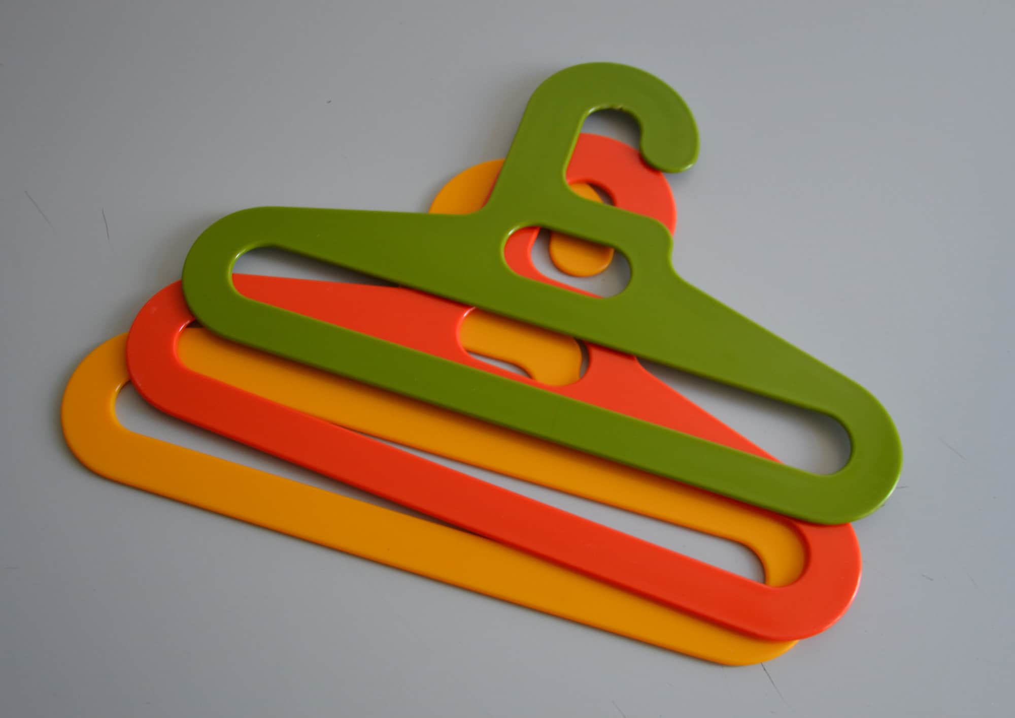 Set of 6 vintage green and yellow plastic hangers by Ingo Maurer for Design  M, 1970