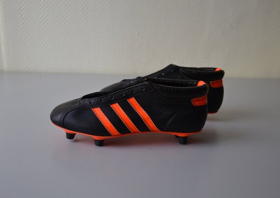 vintage soccer cleats