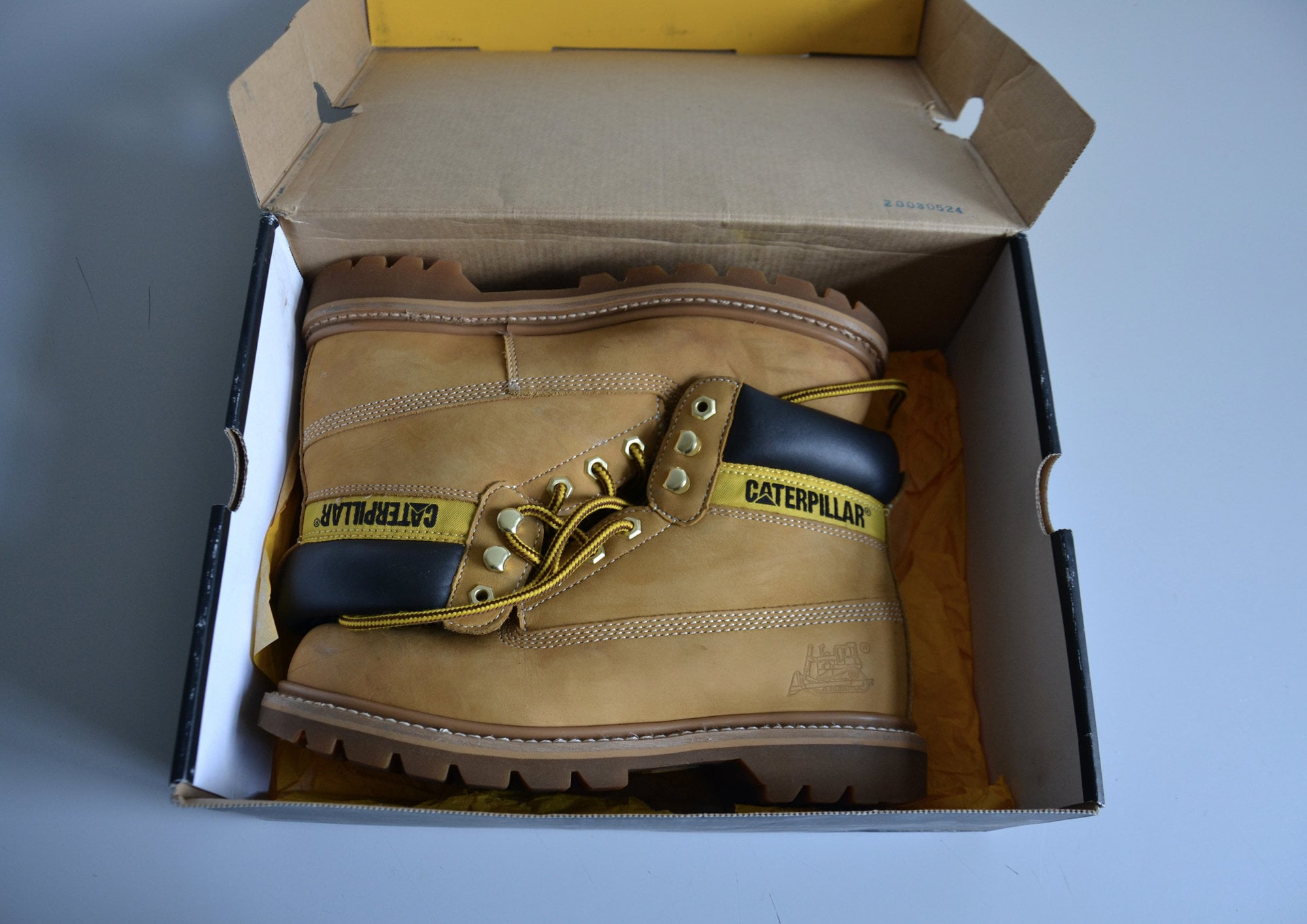 Fake Vs Real Caterpillar Boots How To Spot Fake Caterpillar Cat Shoes