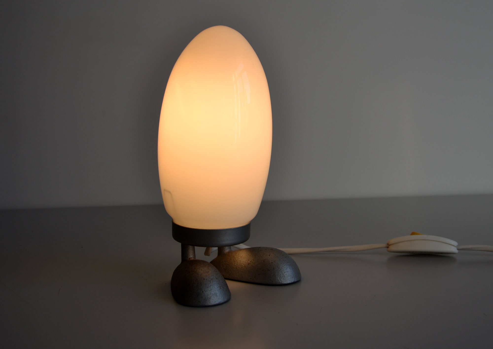 lampe de chevet oeuf vintage ikea tatsuo konno fjorton design années 90