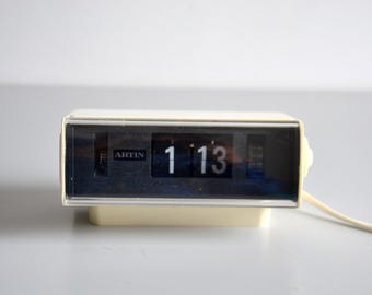 Restored Vintage Seiko DP-617 Flip Clock in Deep Orange From 1973