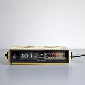 AS Audio Sonic CL 204 flipklokradio, vintage flipklok uit de jaren 70