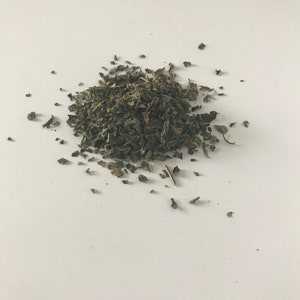 Fragrant Lemon Balm Cut Dried Herbal Tea (Melissa Officinalis) 20g, Loose Natural Herb, Indigestion, Attract Love, Calming,Insomnia, Stress