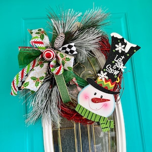 Christmas Snowman wreath, Let it Snow wreath, winter Snowman door decoration, Holiday snowman wreath, country snowman weeath