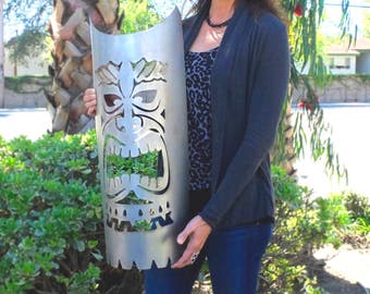 Estatua tótem de máscara hawaiana con cabeza de Tiki de acero cortado con plasma, tallada a medida, para jardín, isla, piscina, decoración tropical, decoración del hogar, Hawái, Kauai y Maui.