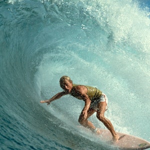 Vintage Surfing Print Surfer by Dan Merkel Surfing Decor, Dan Merkel Photo Hawaii, Surfers Beach Decor Wall Art Hawaii Photography