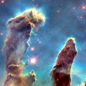 ÖRNNEBULAN - "Skapelsens pelare", Hubbleteleskopfoto, Ormkonstellation Rymdtryck, Himmelsstjärna, Emissionsnebula NASA-affisch bild 3