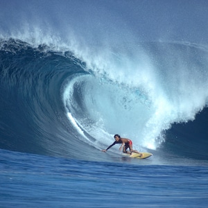 Vintage Surfing Print Surfer by Dan Merkel Surfing Decor, Dan Merkel Photo Hawaii, Surfers Beach Decor Wall Art Hawaii Photography