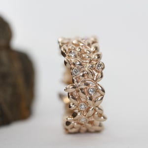 Floral Design Leaf Band in 14k Rose Gold Size 7