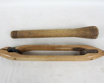 Vintage Weaving Loom Boat Shuttle Wood & Metal Nice Vintage Spool Bobbin