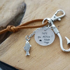 Porte-clé "Papy qui déchire" – Cadeau papy pêcheur – Pendentif canne à pêche et poisson – Idée fête des grands-pères ou anniversaire