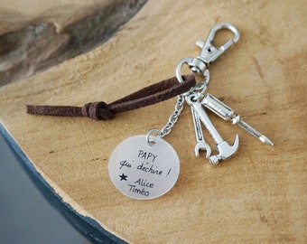 key ring engraved "Grandpa who tears up" + customizable first name - grandpa's birthday - dad grandfather uncle godfather gift