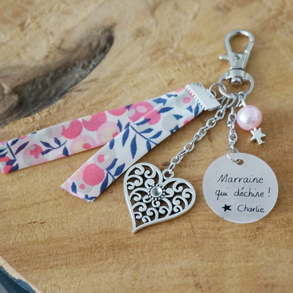 Porte clé gravé "Marraine qui déchire" + prénom enfant personnalisable - cadeau marraine personnalisé - godmother gift