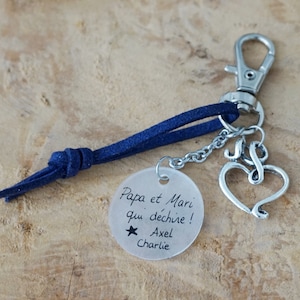 Porte-clé papa et mari qui déchire – Cadeau homme personnalisé – Fête des pères anniversaire – Idée cadeau papa et mari – Gravure originale