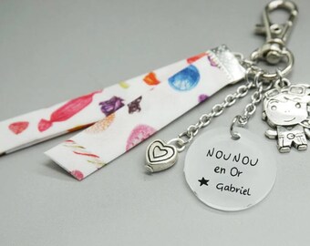 porte clé liberty cabochon médaille "Nounou en Or" + prénom enfant - cadeau personnalisable - nanny teacher mimi