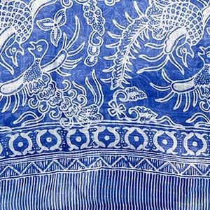 Phoenyx KIRANA SILK SCARF Medium 175x45 cm Blue White & Blue Navy Gold Hand drawn Batik Blue White