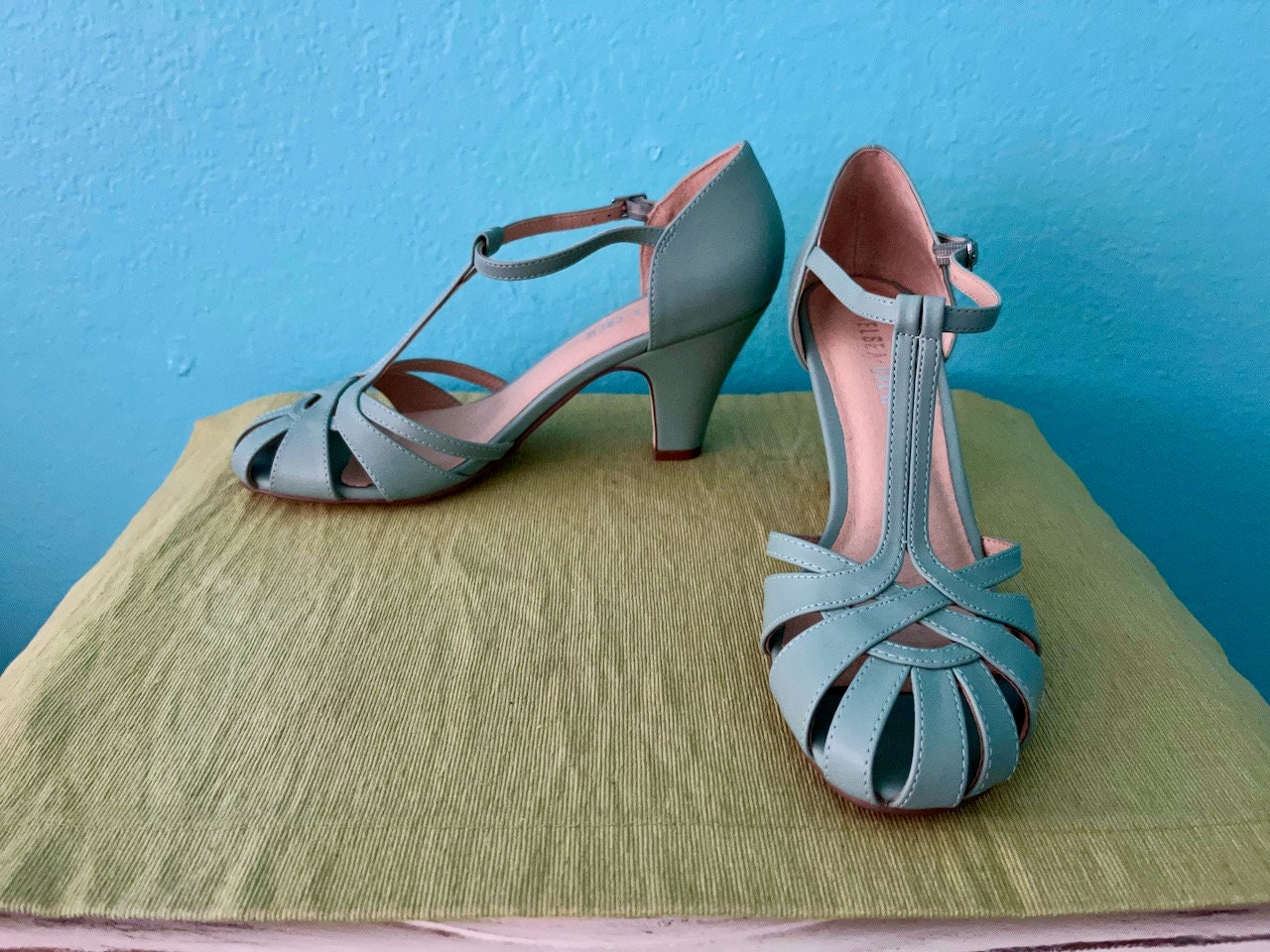 Shoes Heels Modcloth Chelsea Crew Chelsea Crew Modcloth Gold Shoes