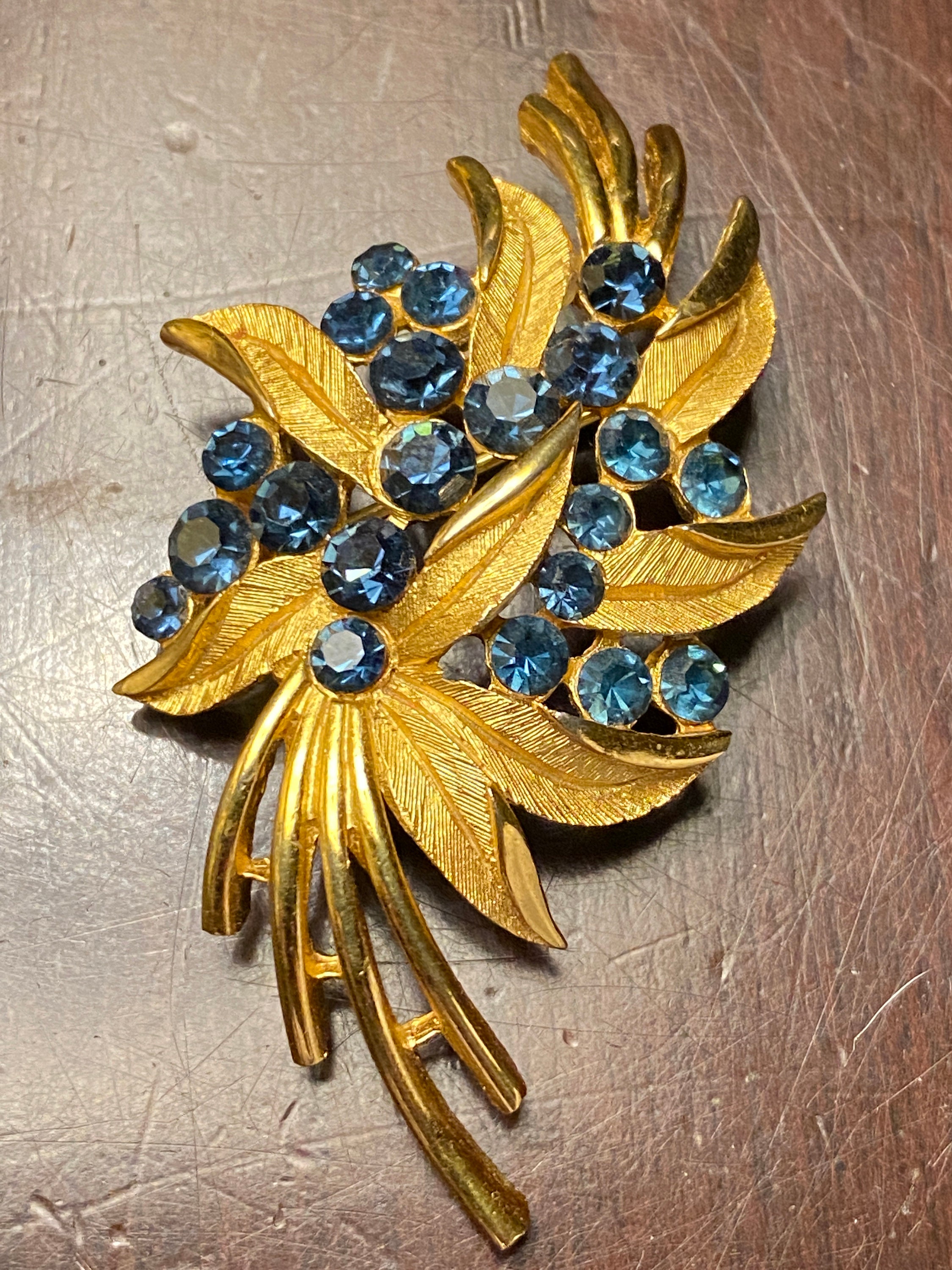 CROWN TRIFARI Blue Sapphire Rhinestone Vintage Brooch Pin Signed - Etsy