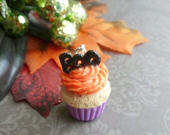 Pendentif cupcake d'Halloween : bijoux miniatures en pâte polymère