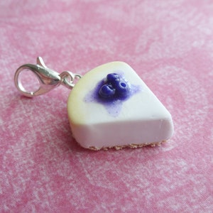 Blueberry Cheesecake Charm/Miniature Food Jewelry/ Polymer Clay Jewelry/Food Charms/Stitch Marker/Handmade Jewelry