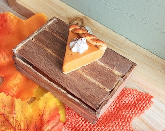 pumpkin pie charm/handmade polymer clay jewelry