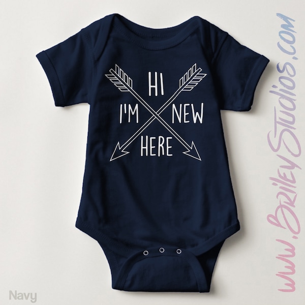 Hej, jag är ny här, nyfödd babybody®, Coming Home-outfit, personlig babyshowerpresent, könsneutrala spädbarnskläder, unisex