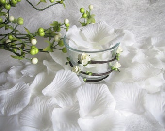 Wedding Petals, Flower Girl Petals, Basket Petals, Silk Rose Petals, White Petals, Wedding Decor, Table Decr, Flower Girl