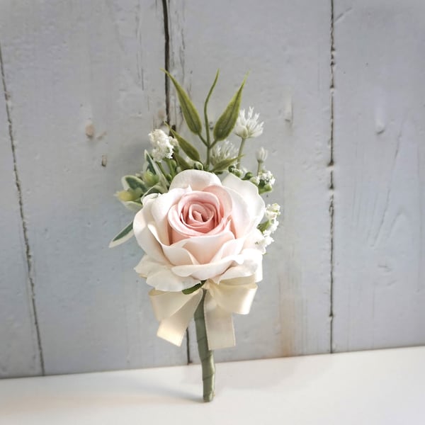 Light Blush Corsage, Blush Buttonhole, Blush Rose Boutonniere, Blush Wedding Boutonniere, Groom Bout, Groomsmen Boho, Baby's Breath Boho