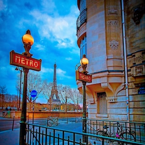 Eiffel Tower Wall Art. Eiffel Tower Print.Blue Paris.Paris Photo.Large Wall Art Paris.Paris Themed Wall Art. Paris Print.Images of Paris