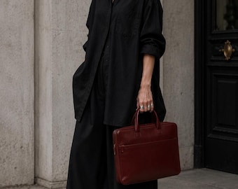 Vintage Oxblood Leather Briefcase 1970s 1980s Genuine Leather Executive Bag Quiet Luxury Dark Academia Laptop Portfolio