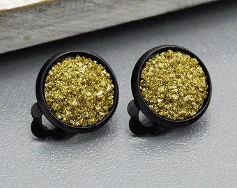 Schwarze Ohrclips "Goldgrübchen" Ohrringe mit Glitzer Cabochon