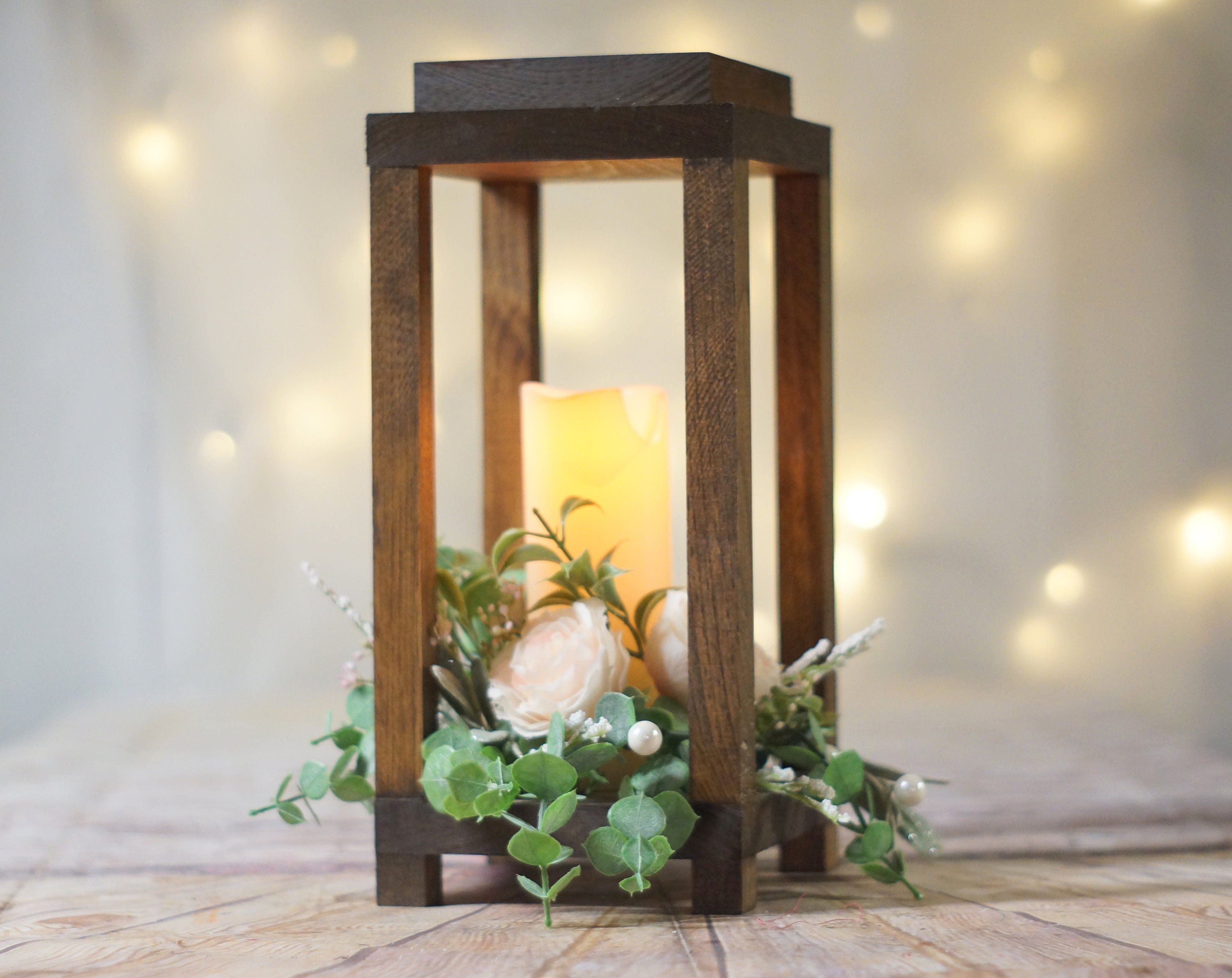 Candle holder sales lantern centerpieces