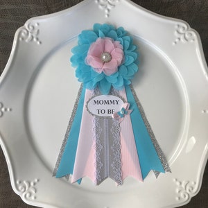 Gender reveal corsage/Blue and pink corsage/Twins baby shower corsage/Gender reveal Mommy to be corsage