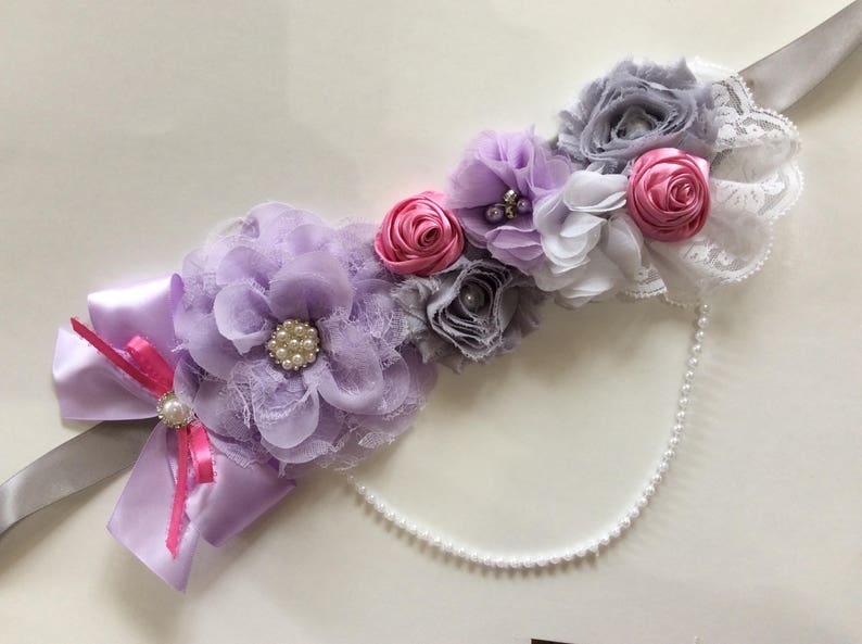 Lavender and pink maternity sash/Lavender and pink baby shower sash/Mommy to be sash/Girl maternity sash image 6