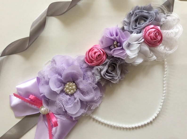 Lavender and pink maternity sash/Lavender and pink baby shower sash/Mommy to be sash/Girl maternity sash image 7