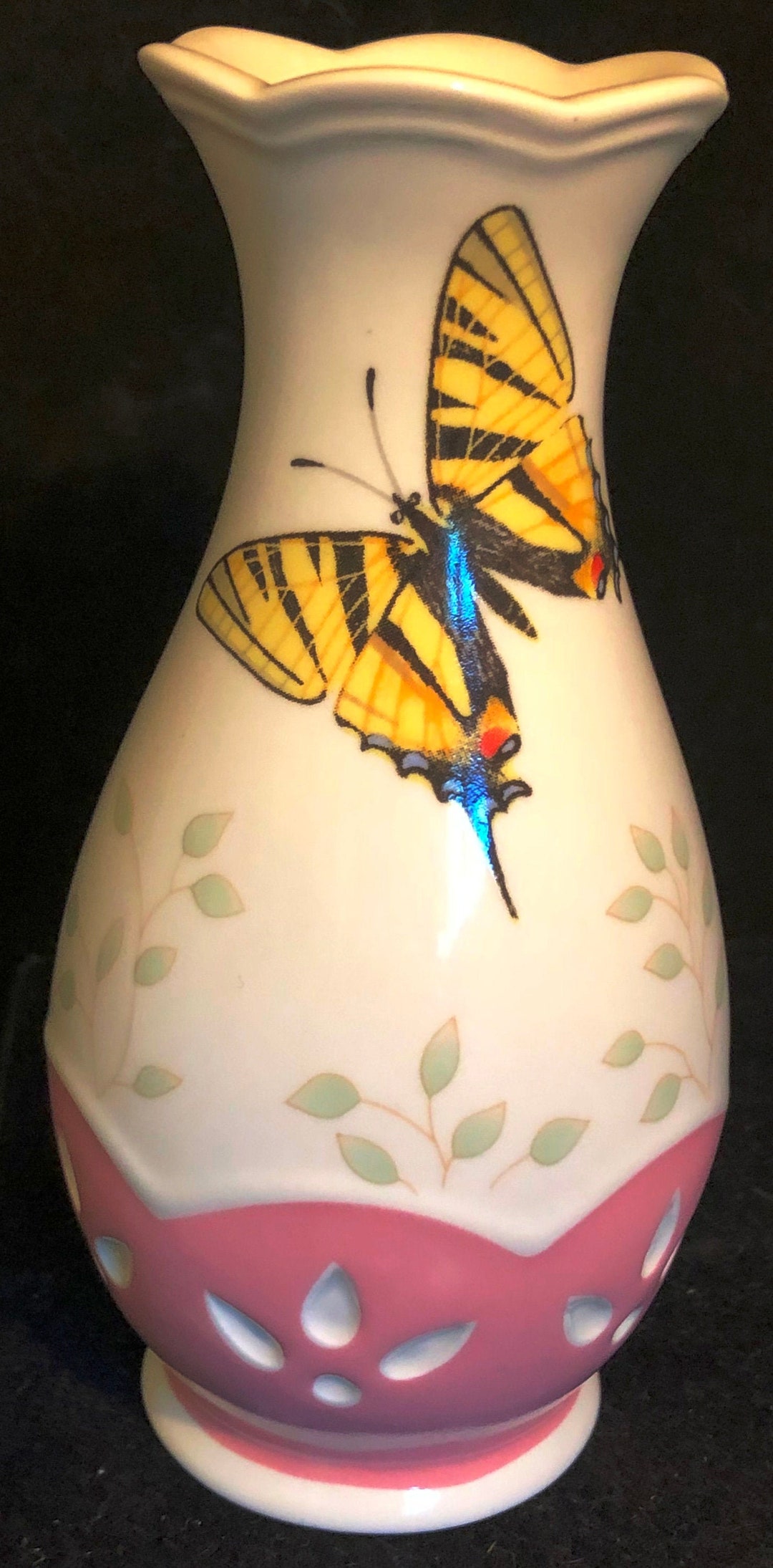 Lenox butterfly vase hotsell