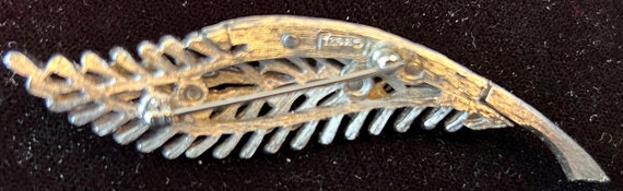 Vintage Silver Trifari leaf pin - image 3