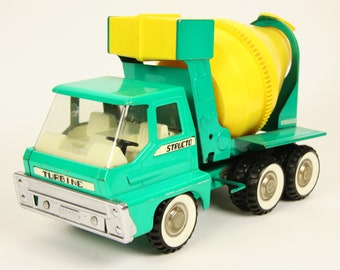 structo toys cement mixer