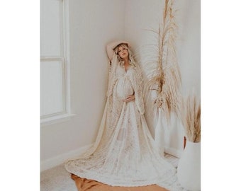 Vestido de maternidad bohemio de encaje con mangas acampanadas: estilo vintage